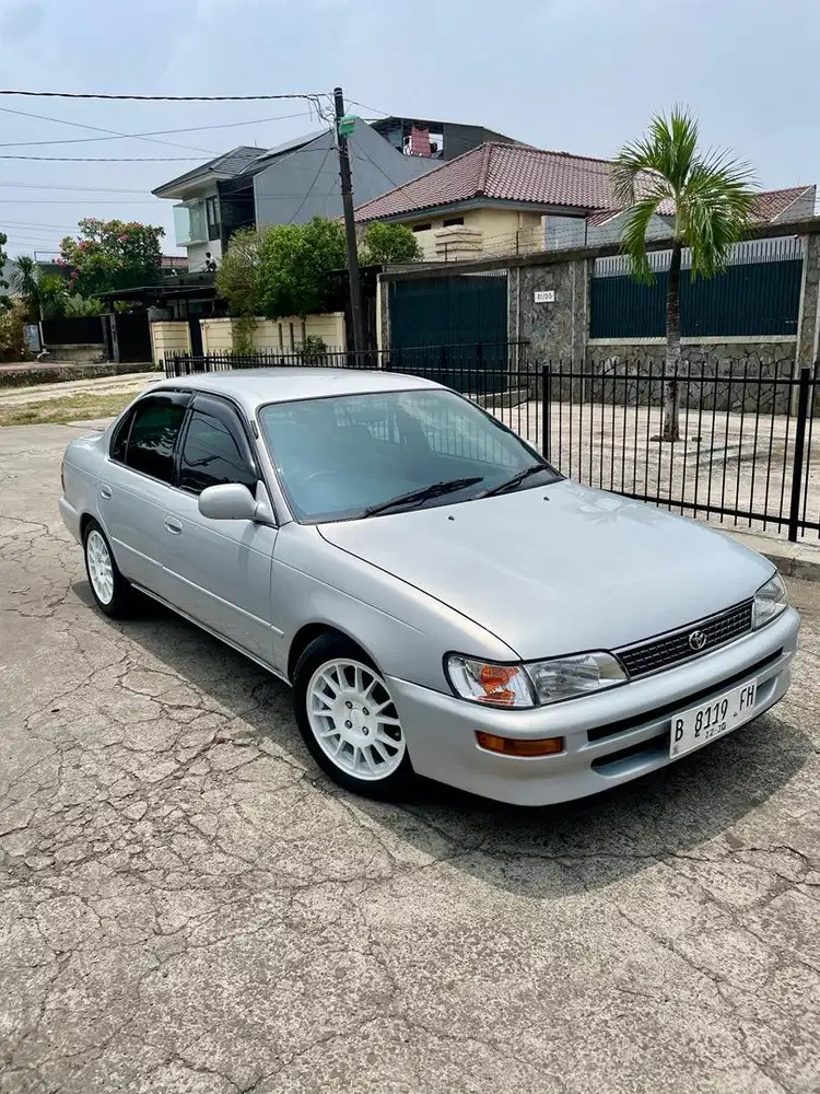 Toyota Great Corolla 1995