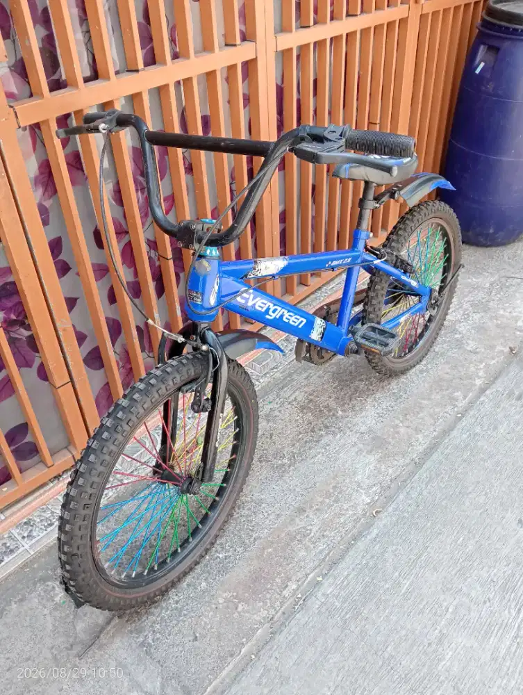Sepeda anak BMX ukuran 20