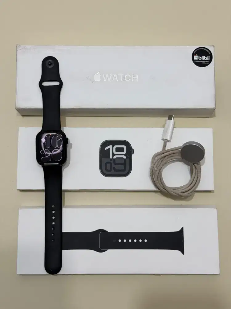 Apple Watch Series 10 42mm - Jet Black - Garansi Resmi On