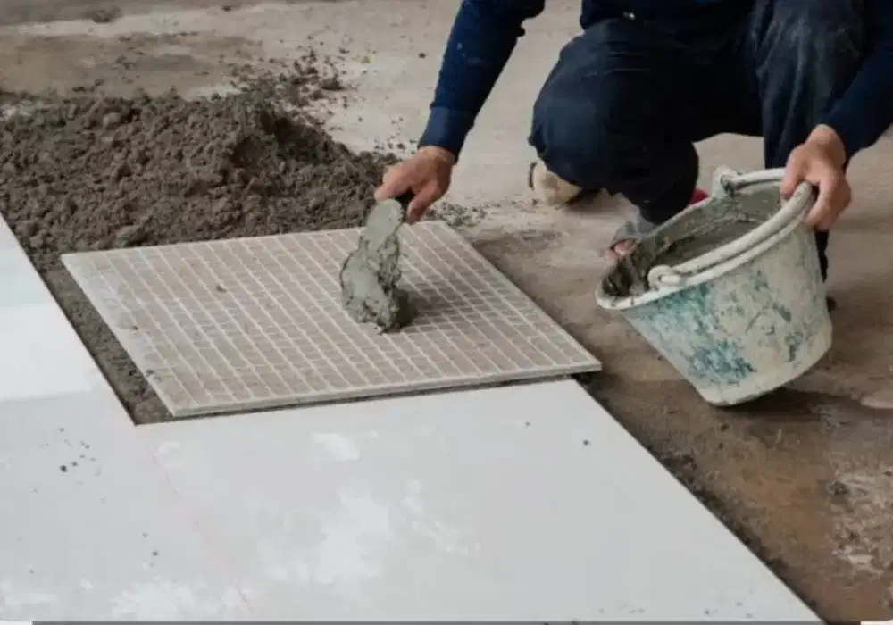 Tukang keramik dan cat
