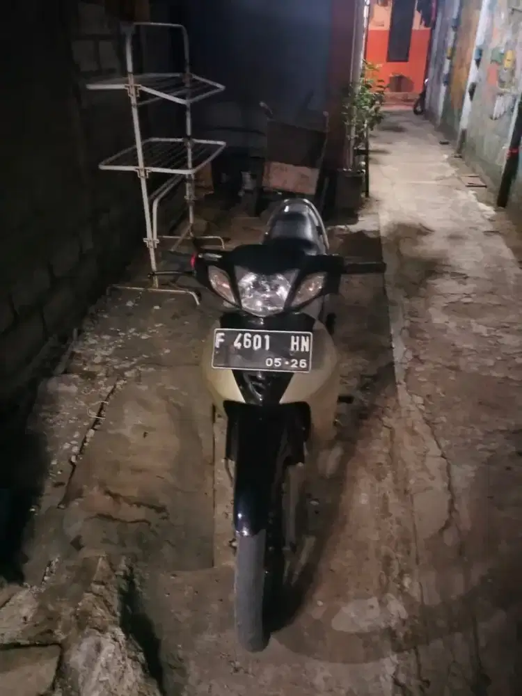 Bantu temen jual motor karisma 2006