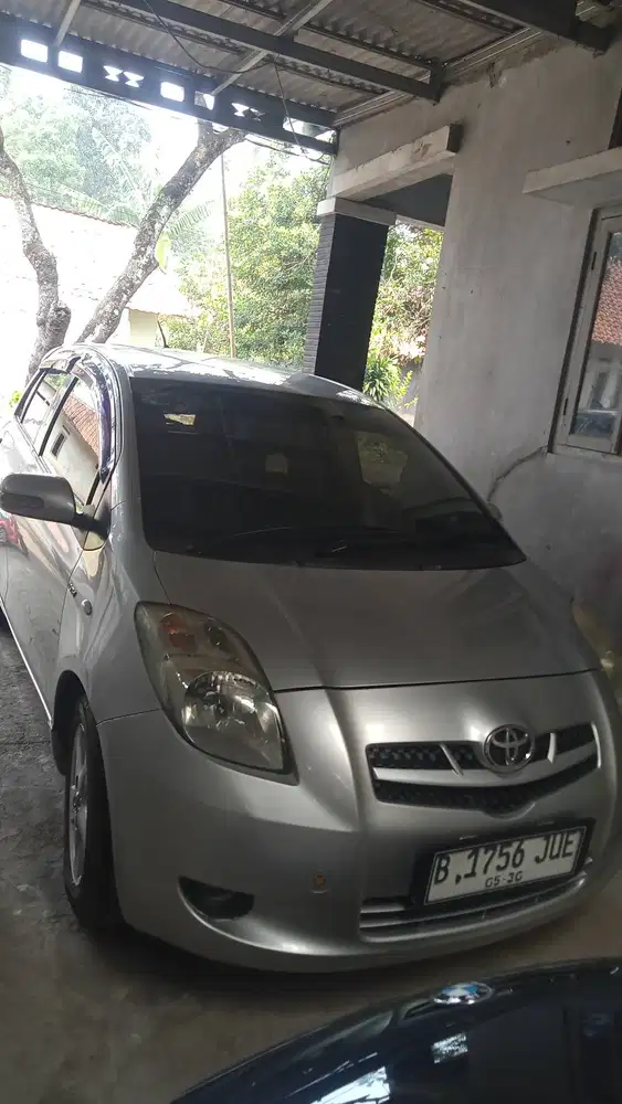 Mobil aman lakban mulus km asli