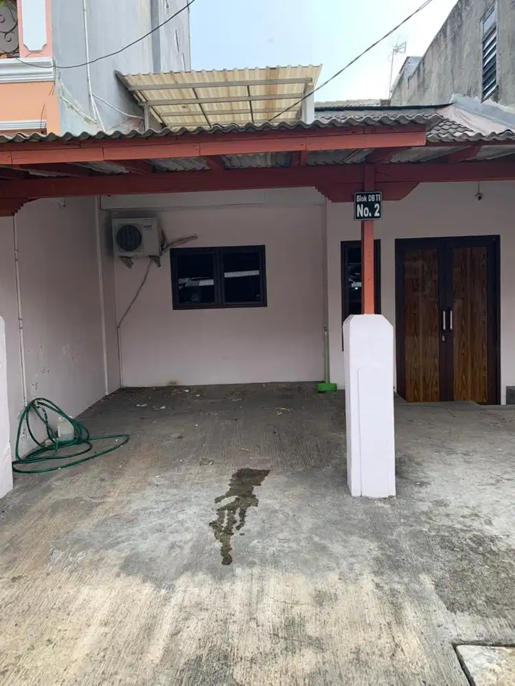 DIJUAL RUMAH 2 LANTAI CILEDUG DI JALAN UTAMA