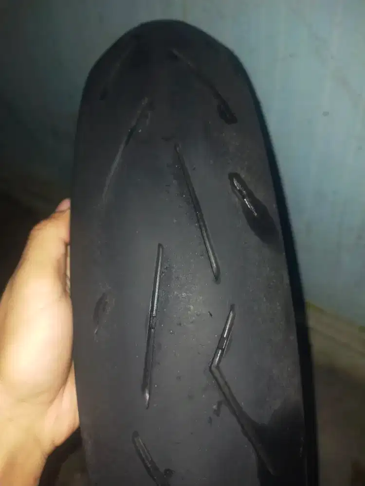 Ban Pirelli Diablo Rosso Sport 100/80 Ring 17