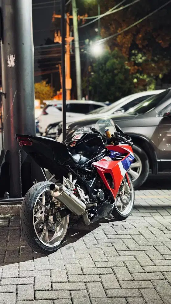 CBR 150 R WARNA MERAH