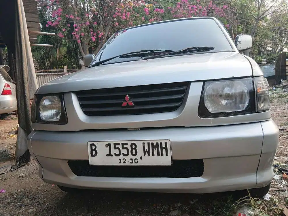 Mitsubishi Kuda 2000 Bensin