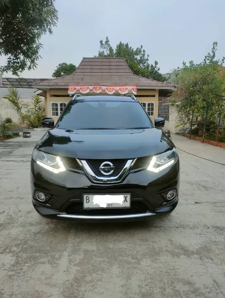 Nissan X-Trail .