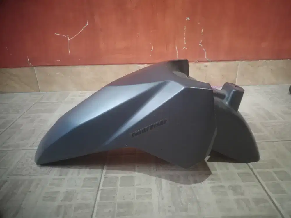 Spakbor Depan Original Vario 150 OLD