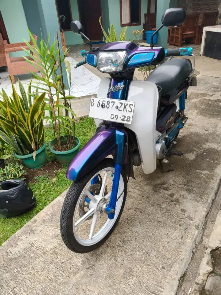 Legenda THN 2003
