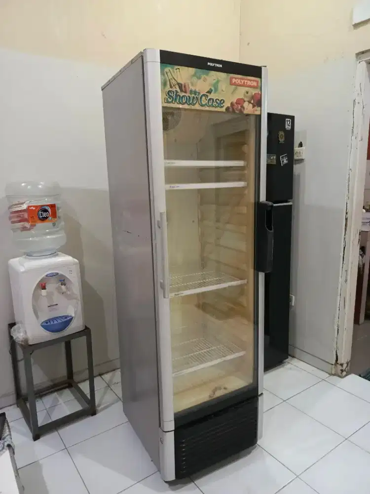 Showcase Polytron besar 180cmx55cm