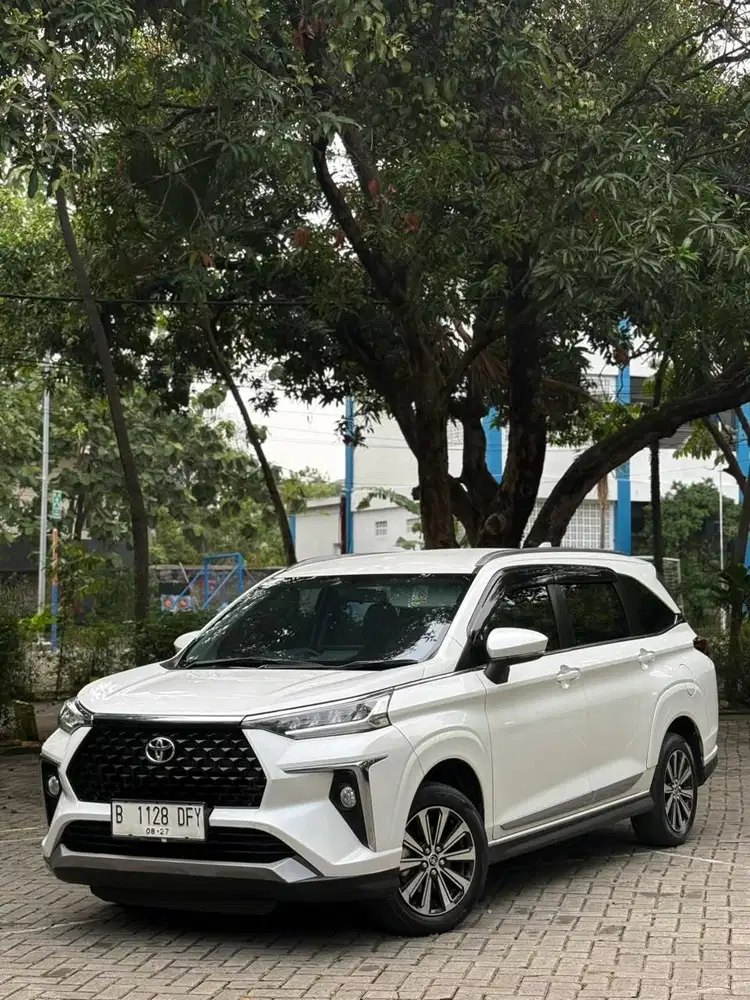 AVANZA VELOZ Q AT
