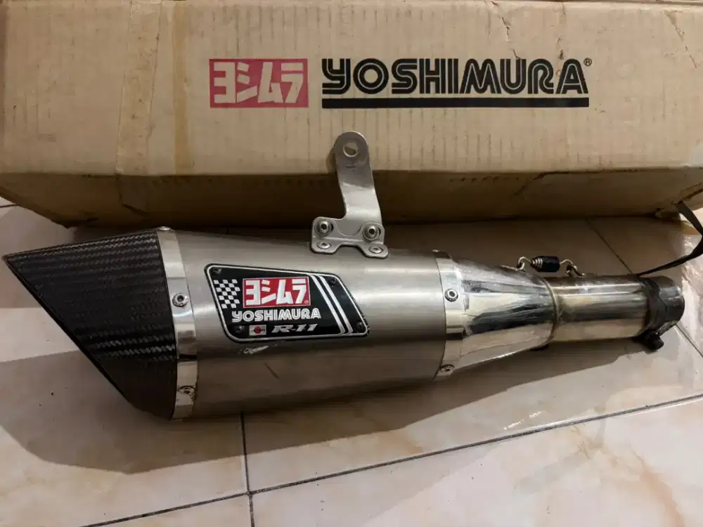 Muffler Yoshimura R-11 dan copotan ORI 250 fi