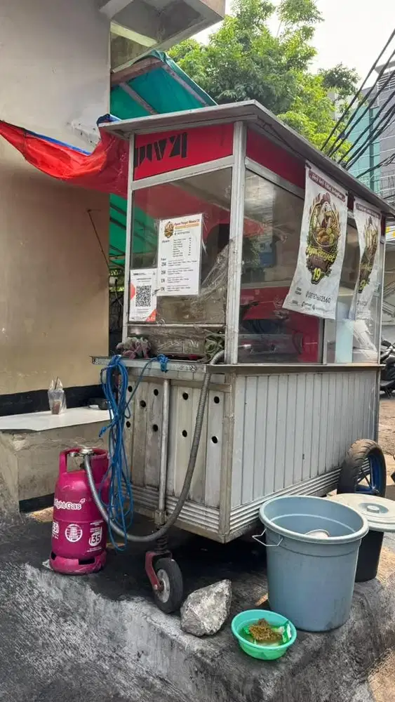 WARGA JKT MASIH READY GEROBAK AYAM PENHET + peralatan ny