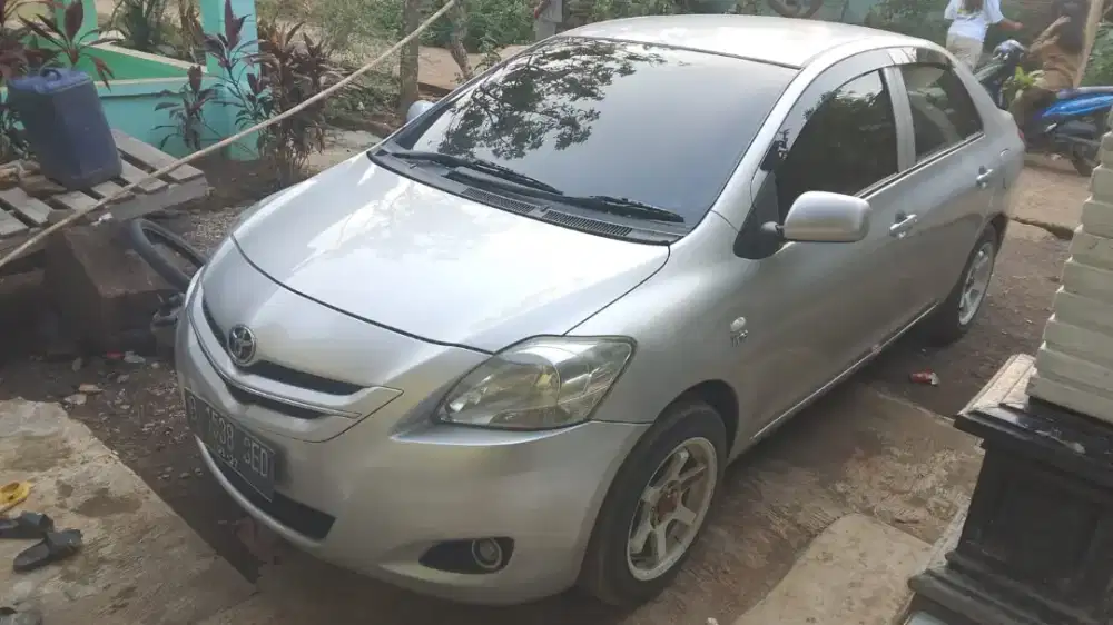 Toyota Vios Limo Gen2 Tahun 2012 Silver Metalik
