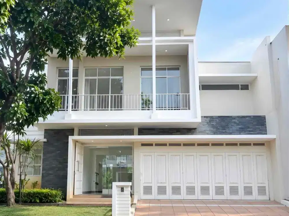 rumah hadap danau spring cluster grisea tipe hook sangat bagus