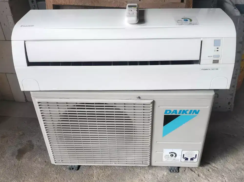 AC Daikin Thailand 1/2pk R32