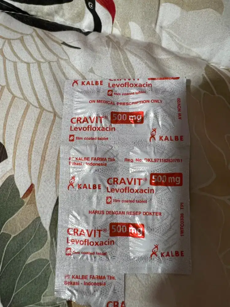 Obat Cravit Levofloxacin 500mg antibiotik