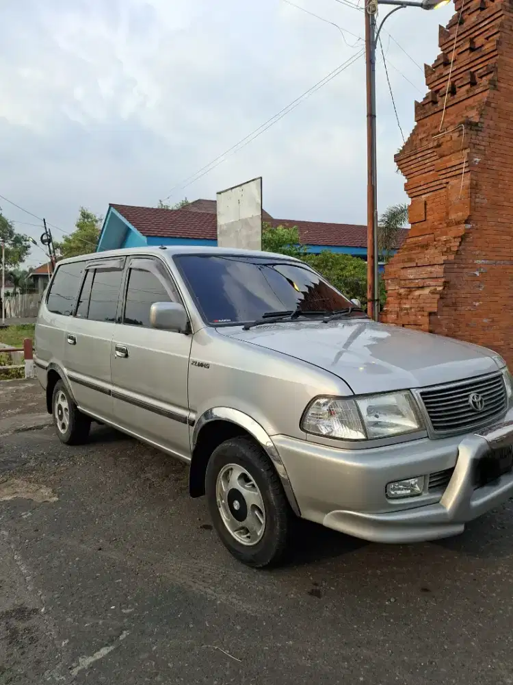 Kijang LGX 1.8 Injeksi EFi Tahun 2000