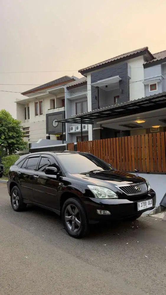 Toyota Harrier 2010 Bensin