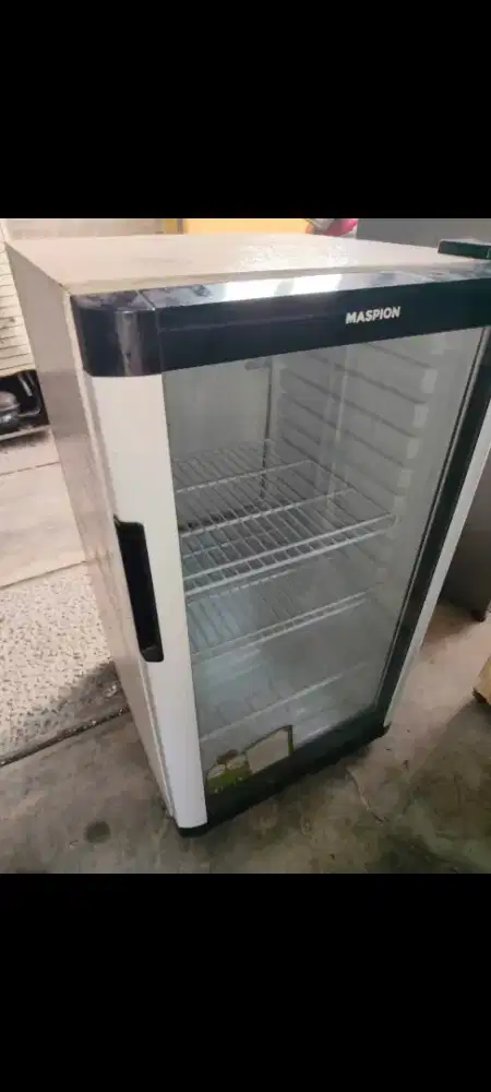 Showcase mini merk maspion normal dingin siap pakai