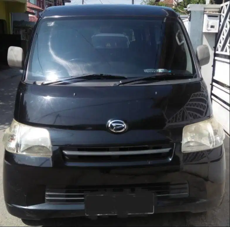 dijual minibus daihatsu gran max 1.3 tahun 2012 akhir