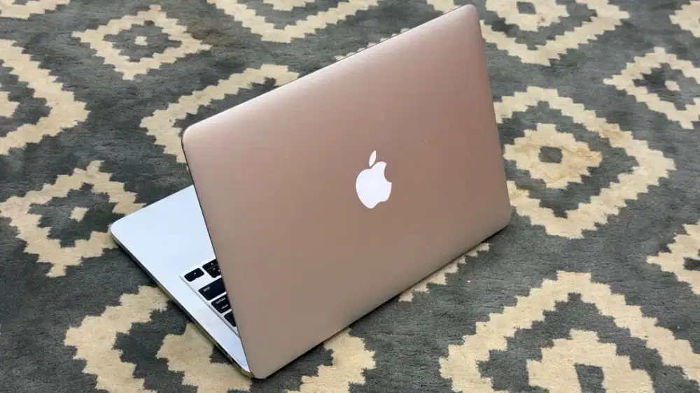 Macbook PRO 2014 NO MINUS bisa TT