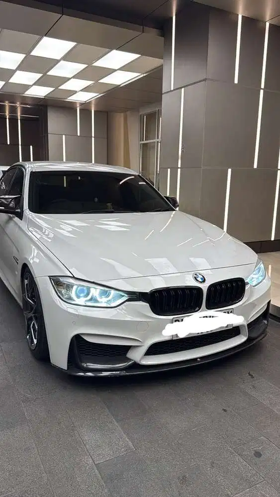 BMW 320i 2015 Bensin