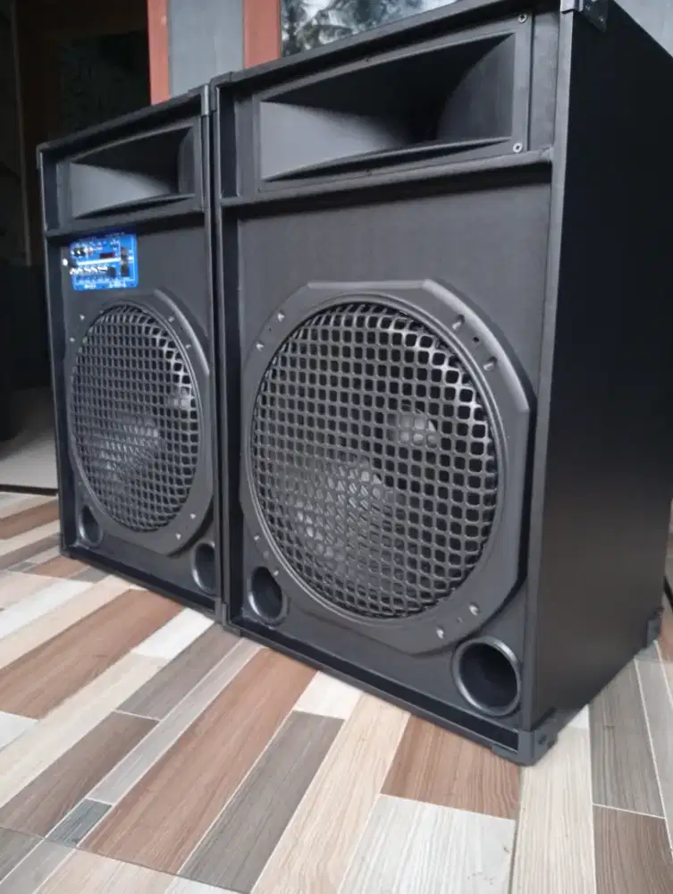 Sepasang speaker aktif bluetooth 15