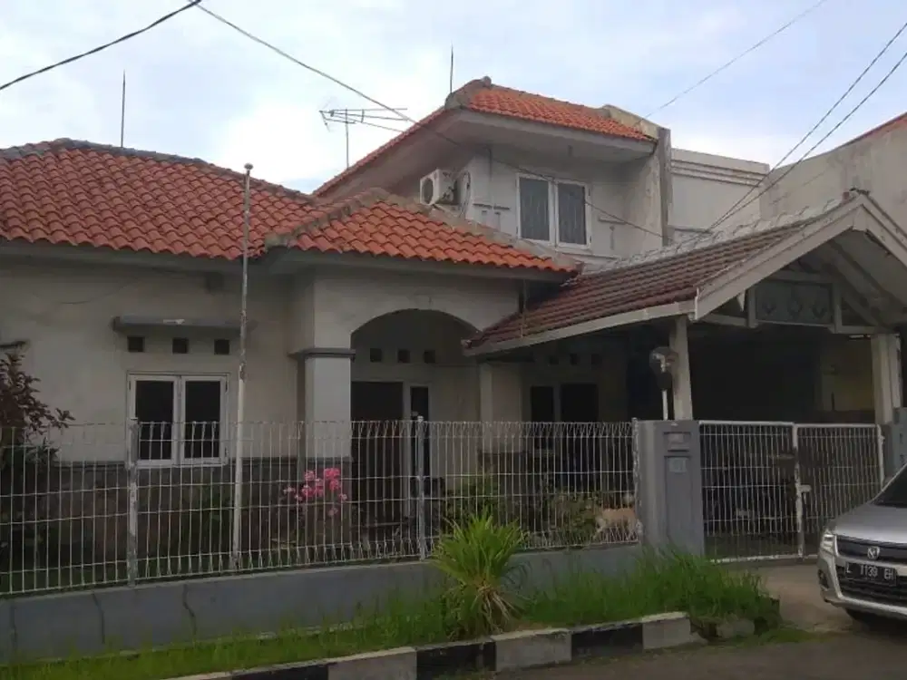 jln NGINDEN INTAN BARAT blok C