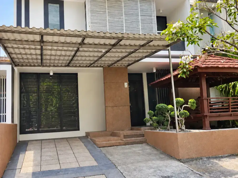 DIJUAL RUMAH GREENWOOD CITRALAND 4KT 2LT SEMIFURNISH DEKAT PASAR MODERN