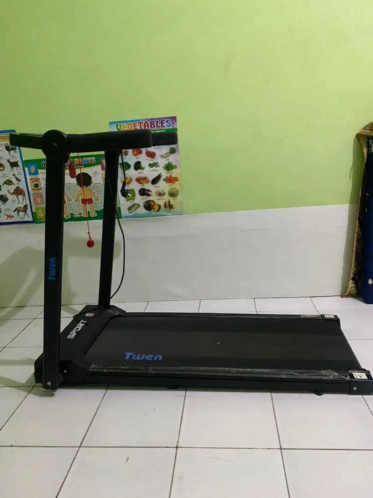 Treadmill twen.