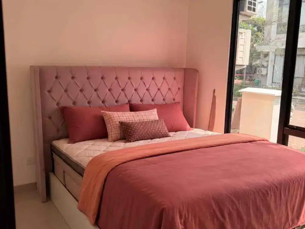 Disewakan Condo House Green Royal Lantai 1  Full Furnished di Semanan - Jakarta Barat