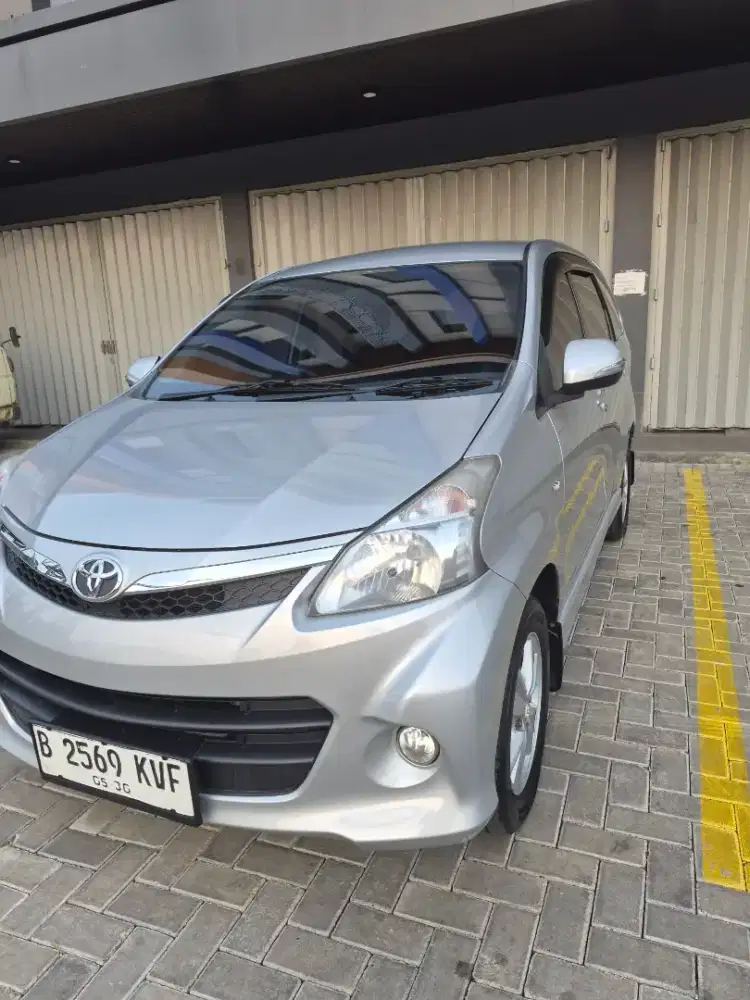 TOYOTA AVANZA VELOZ 2012