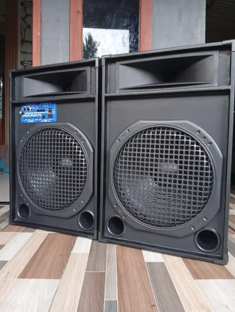 Speaker aktif 15