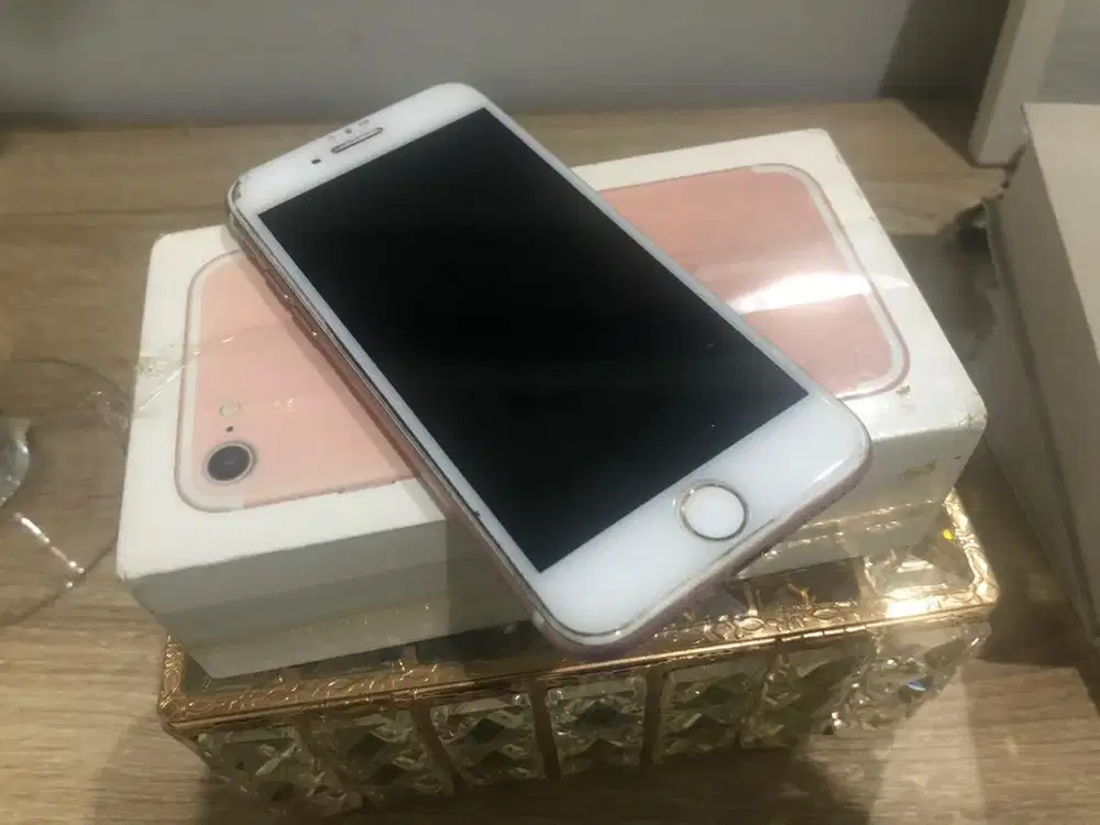 JUAL IPHONE 7, WARNA ROSE GOLDE GRASS!!