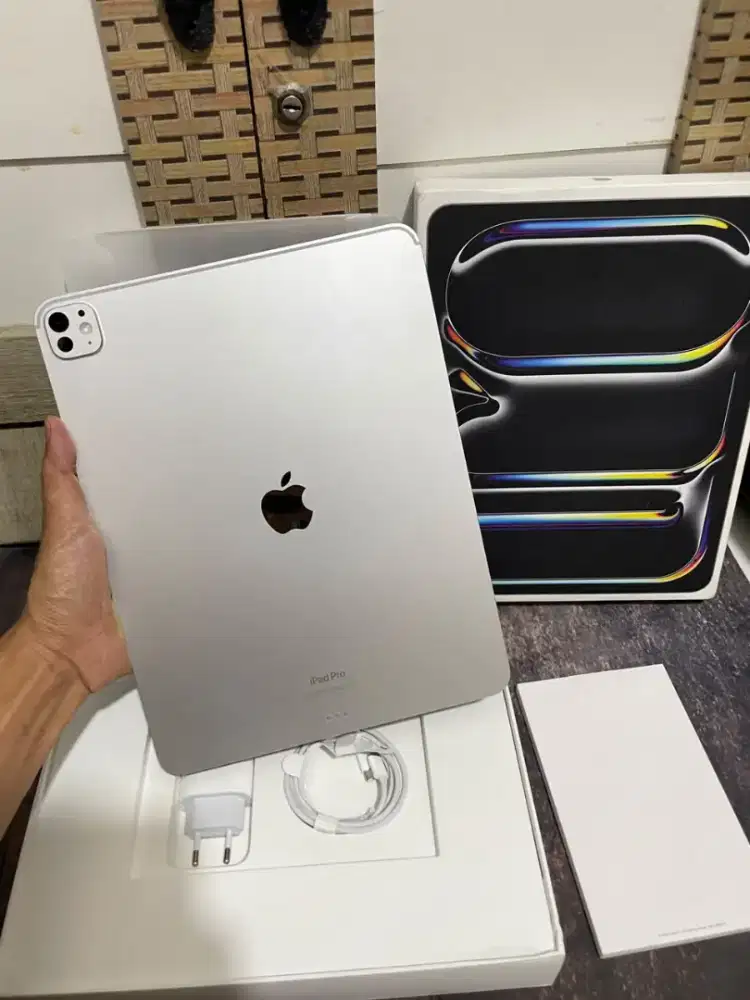 Ipad Pro M4 13inch 512 inter like new