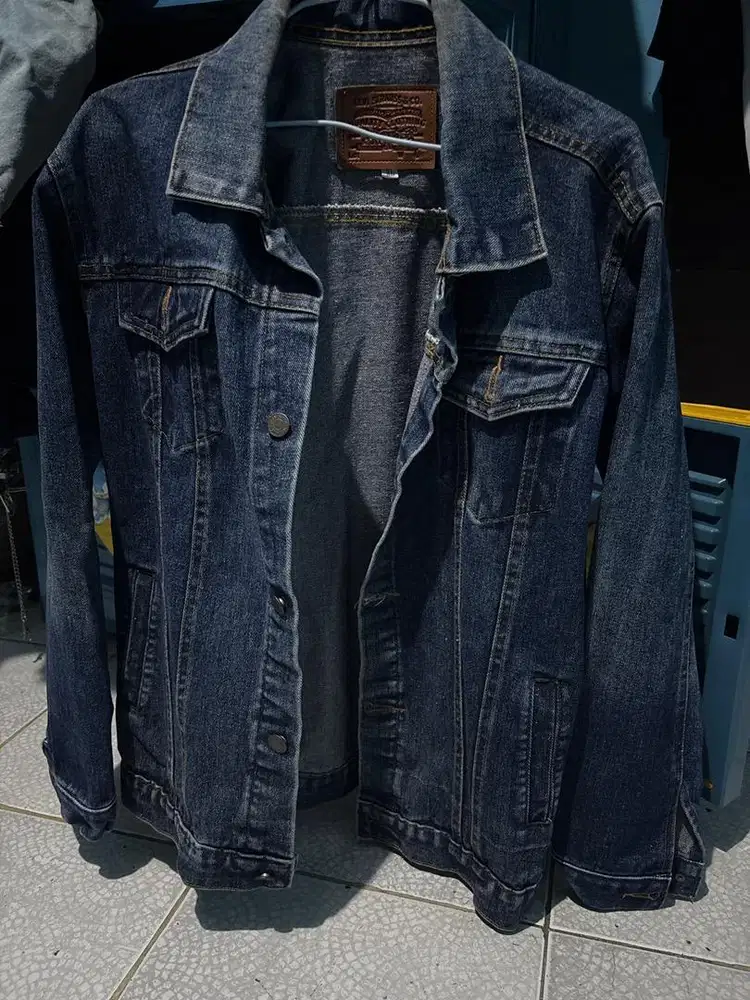 Jual jaket levis ukuran xl