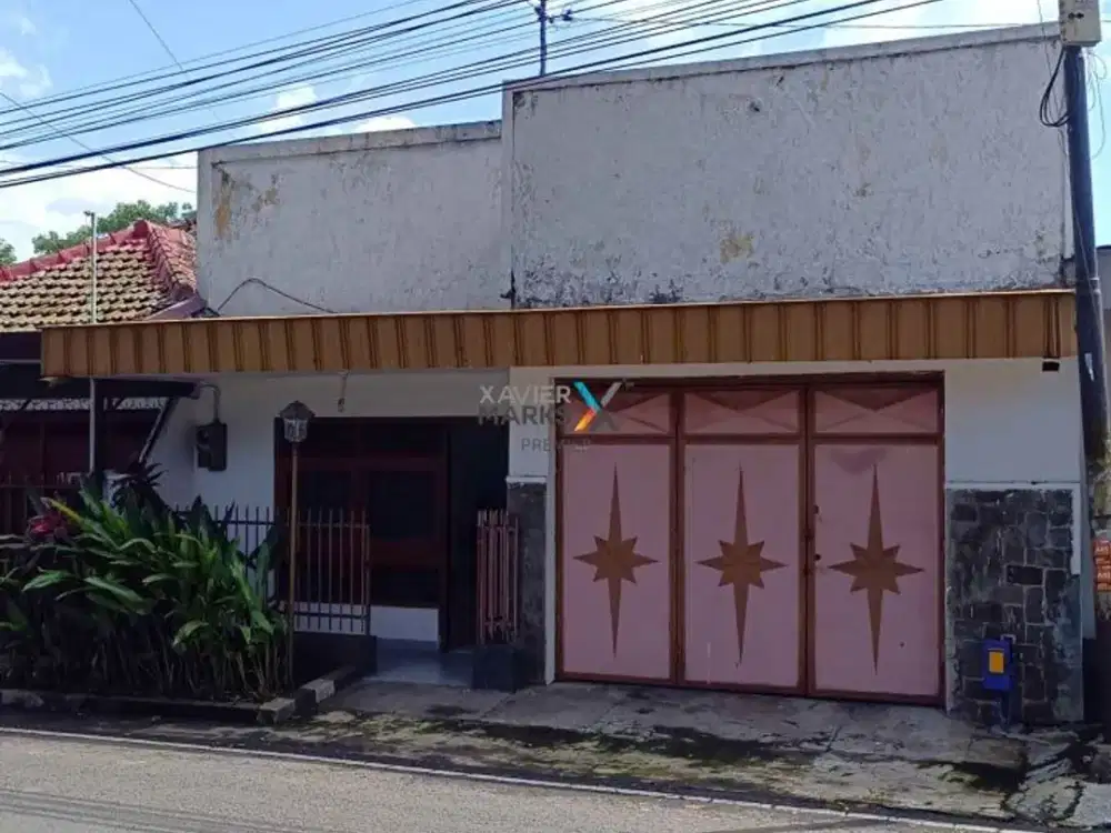Dijual Rumah Terawat Semi Furnished di Area Gunung-gunung, Klojen, Kota Malang