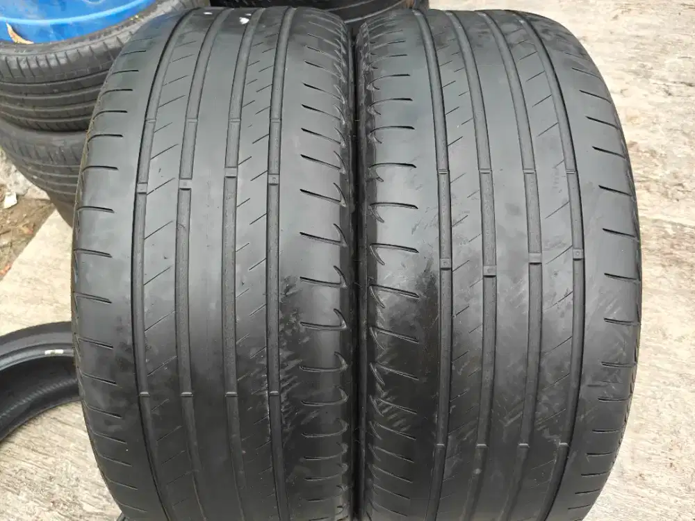 Jual ban copotan mrek bregestone alenza ukuran 255 50 R21 kond 80% 2bj