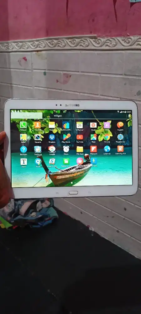 Samsung Tab 3 10in bisa YouTube via Chrome