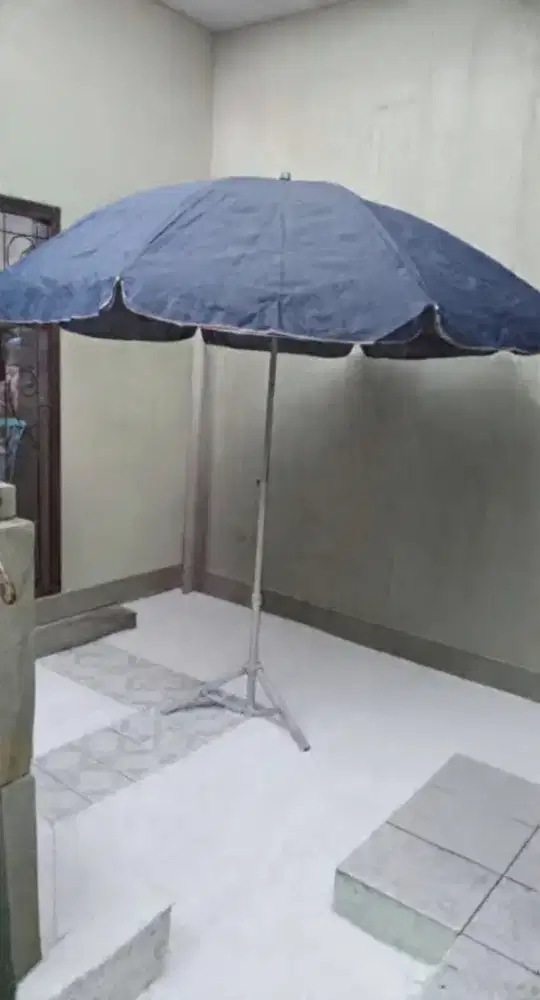 Payung Tenda Jualan 260cm Dgn 2 Lapisan Kain & Tripod/Kaki (Merk Hugo)