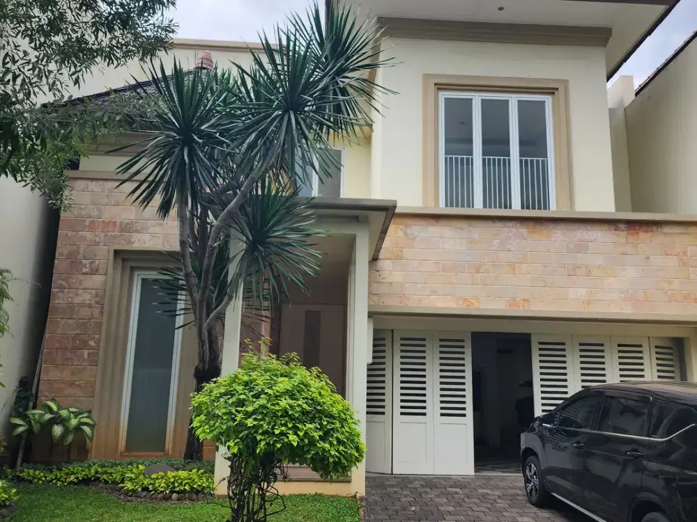 Rumah Gaya Bali Dalam Compound Di Pejaten Barat, Jaksel