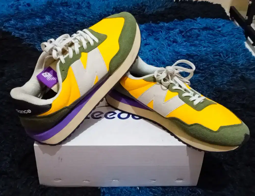 Jual Sepatu NEW BALANCE NB 237 size 44 Multi Colour Mulus !!!
