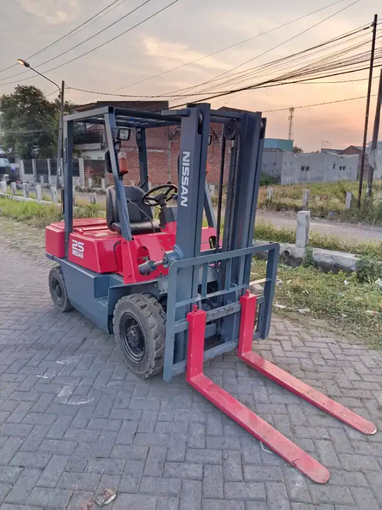 Forklift Nissan 2,5ton