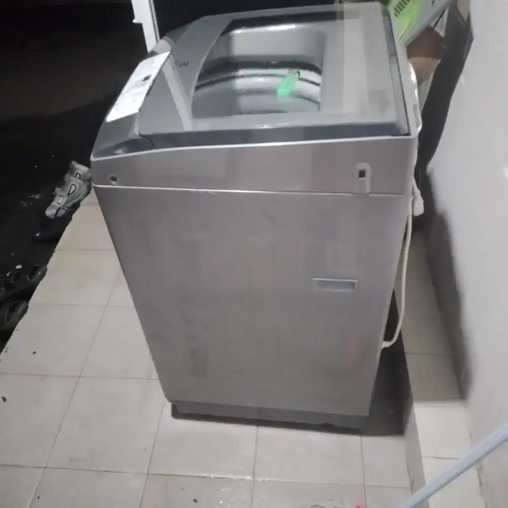 Mesin cuci eletrolux