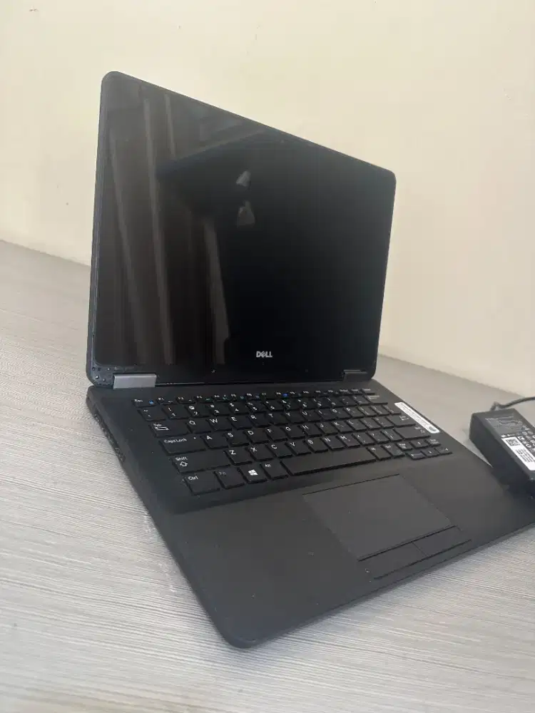 Laptop Dell Latitude i5/gen7/Kondisi Mati total(Layar Bagus)NoHdd Ram
