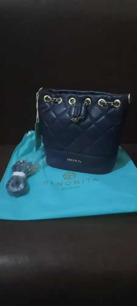 Tas Wanita Navy Senorita