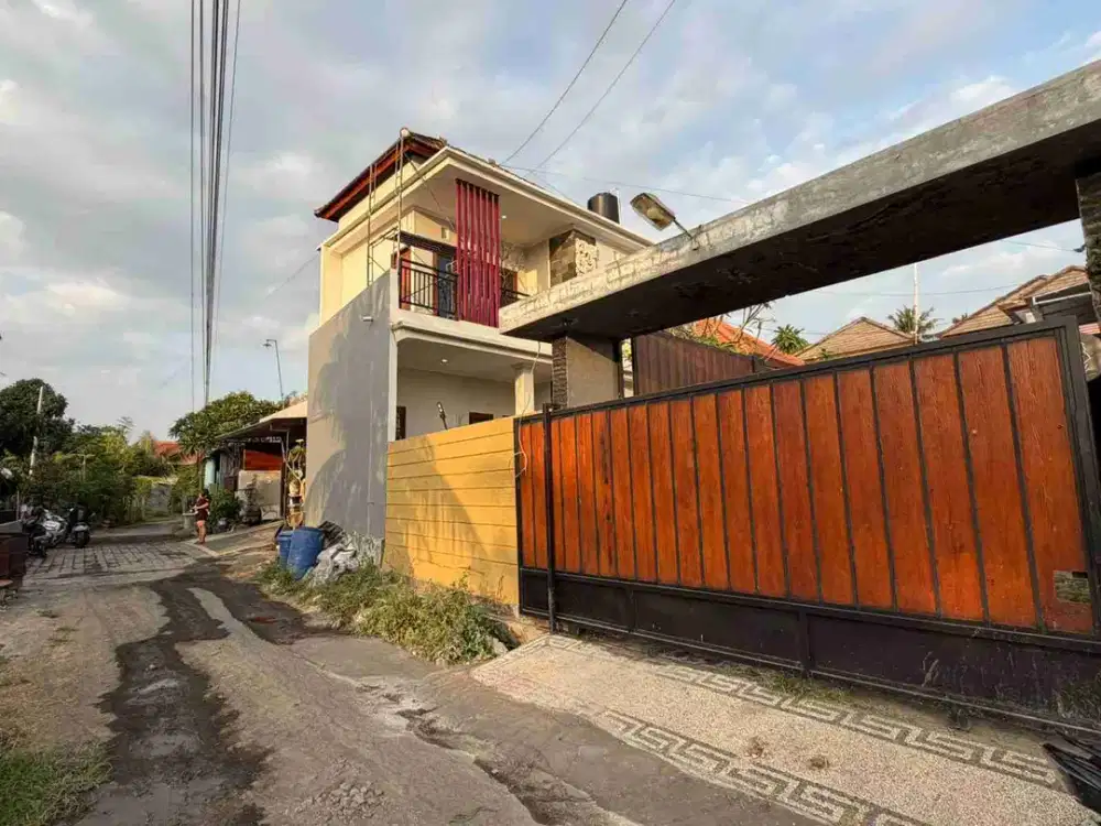 Dijual rumah minimalis lantai 2 berlokasi abianbase deket dalung
