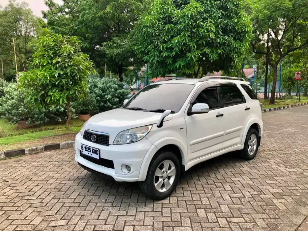 TOYOTA RUSH G 1.5 MANUAL 2013