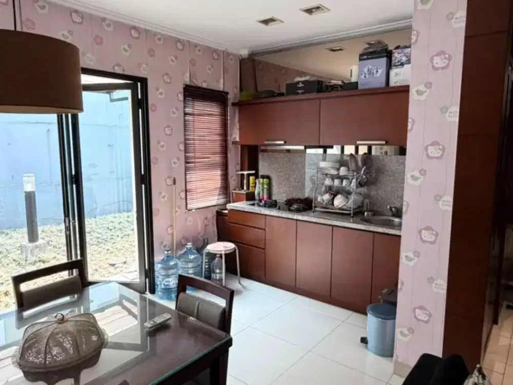 DIJUAL COSMO PARK TOWNHOUSE THAMRIN – 3BR | 219 M²